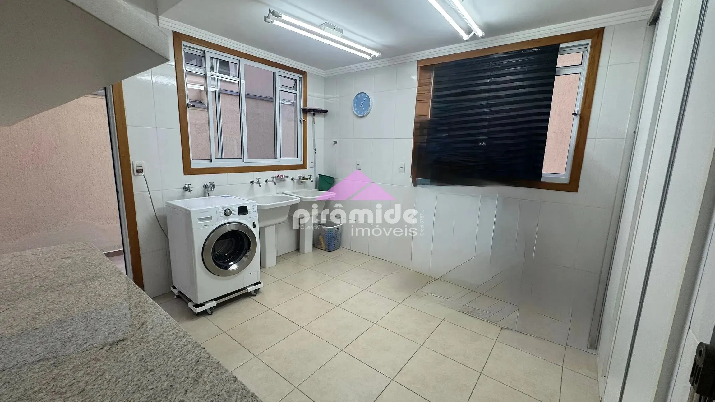 Casa, 4 quartos, 256 m² - Foto 8