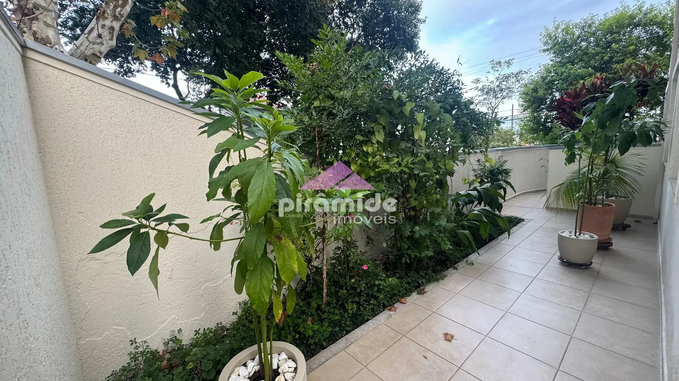 Casa, 4 quartos, 256 m² - Foto 10