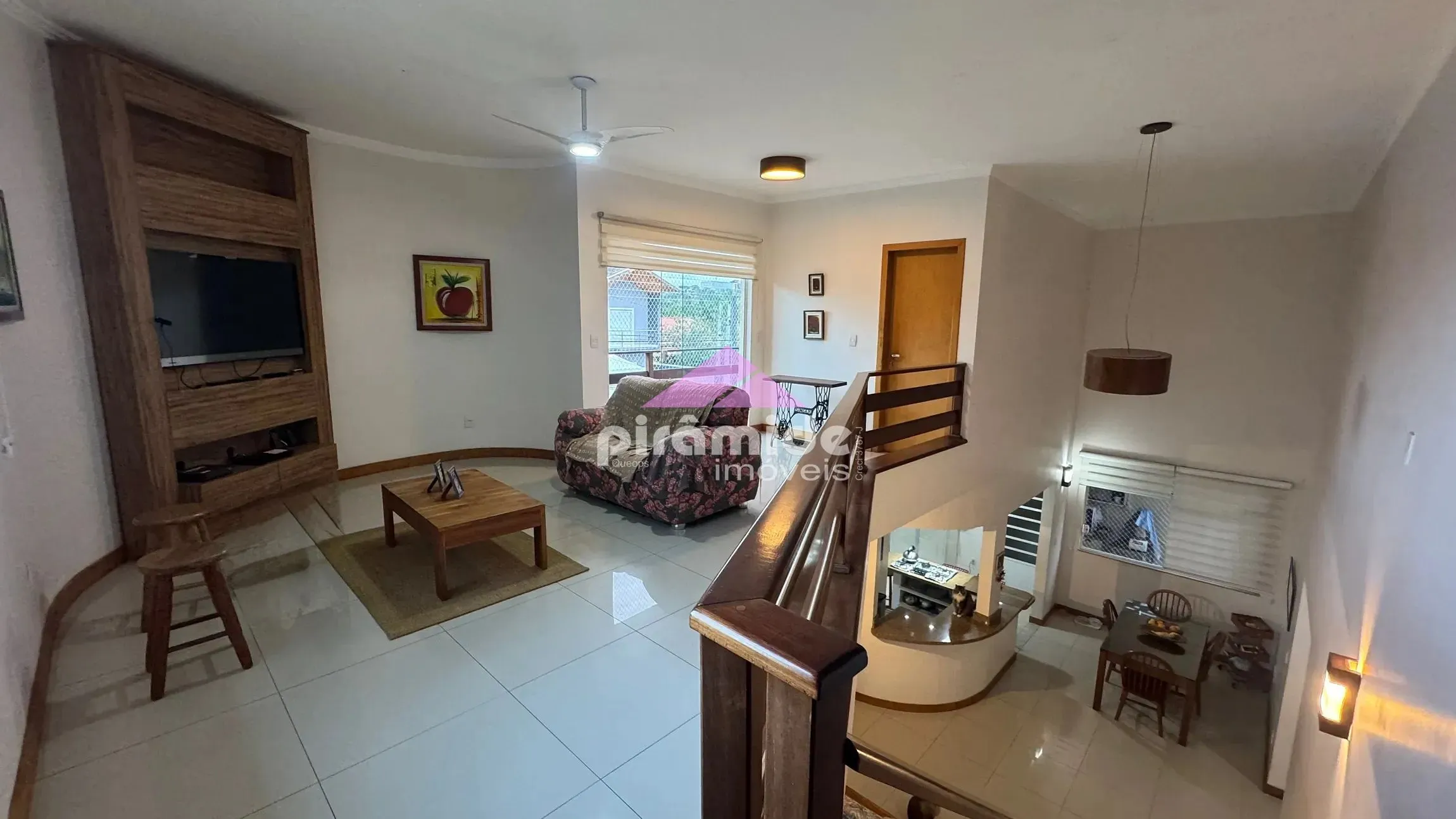 Casa, 4 quartos, 256 m² - Foto 1