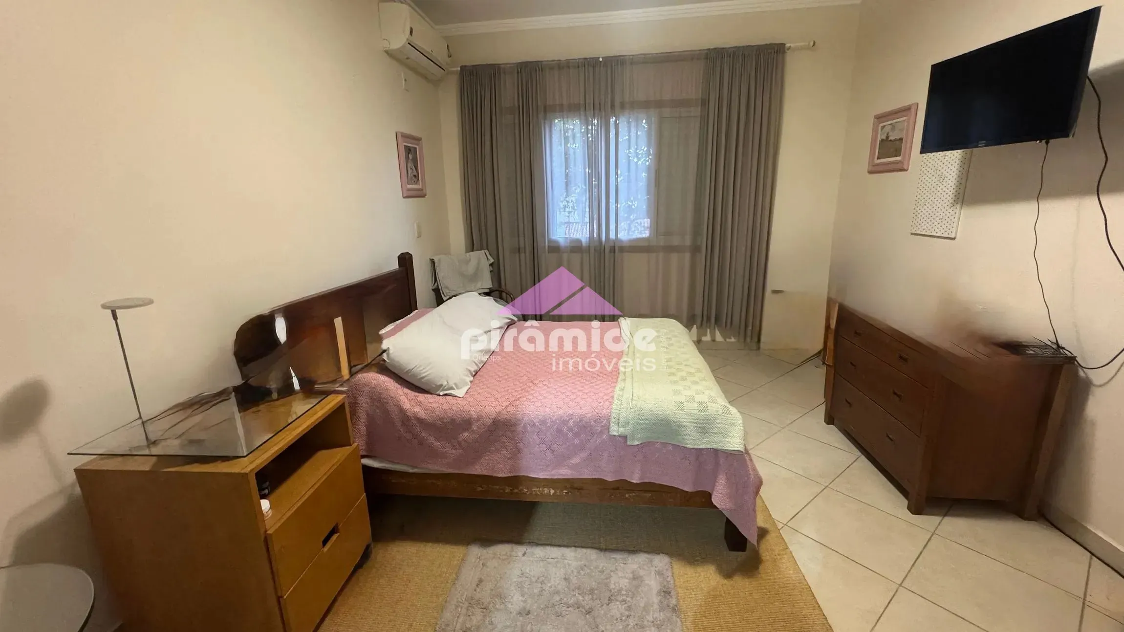 Casa, 4 quartos, 256 m² - Foto 19