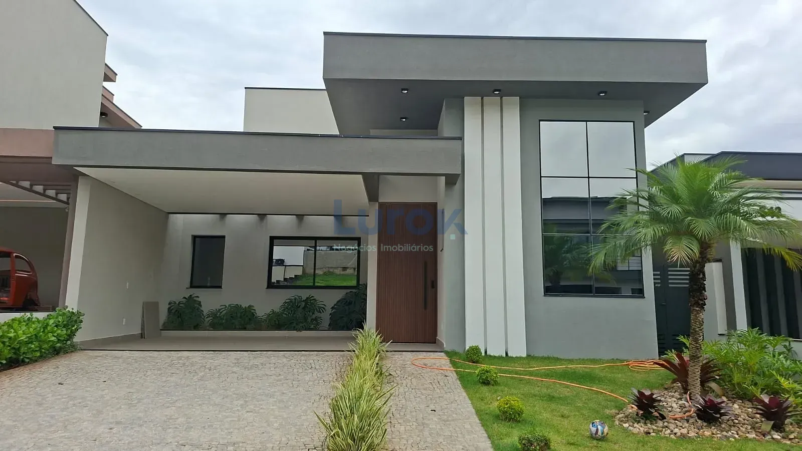Casa, 3 quartos, 184 m² - Foto 1