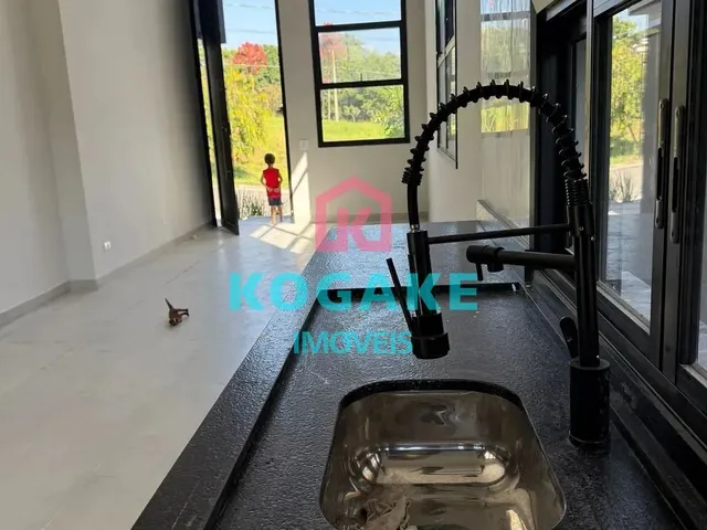 Casa com 10m² 3 quartos e 2 banheiros, à venda, no bairro Condomínio Residencial Fogaça em Jacareí