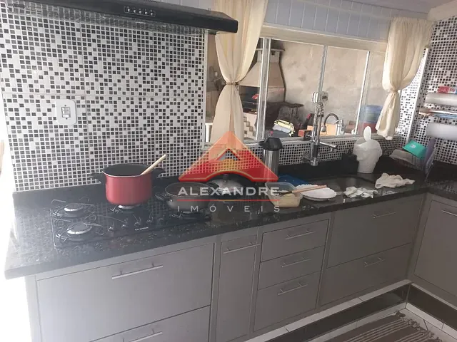 Casa com 505m² 3 quartos e 3 banheiros, à venda, no bairro Primavera 1B em São José dos Campos