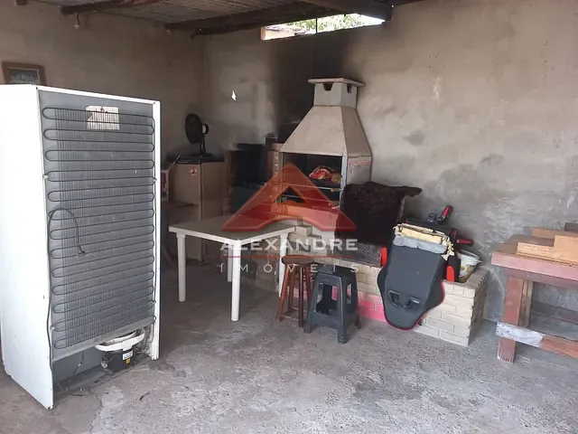 Casa com 505m² 3 quartos e 3 banheiros, à venda, no bairro Primavera 1B em São José dos Campos