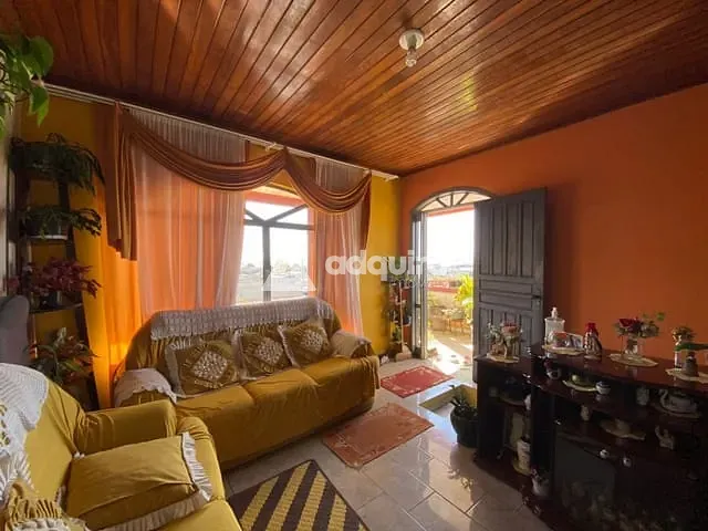 Casa 3 quartos e 2 banheiros, à venda, no bairro Boa Vista em Ponta Grossa