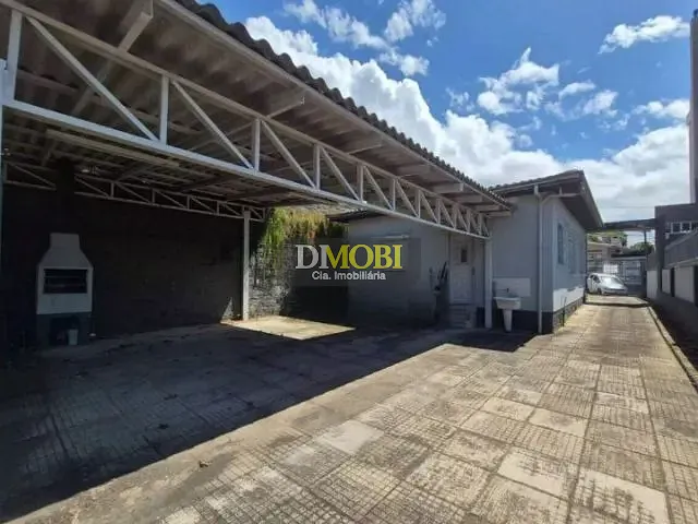 Casa para alugar, no bairro Centro em Gravataí