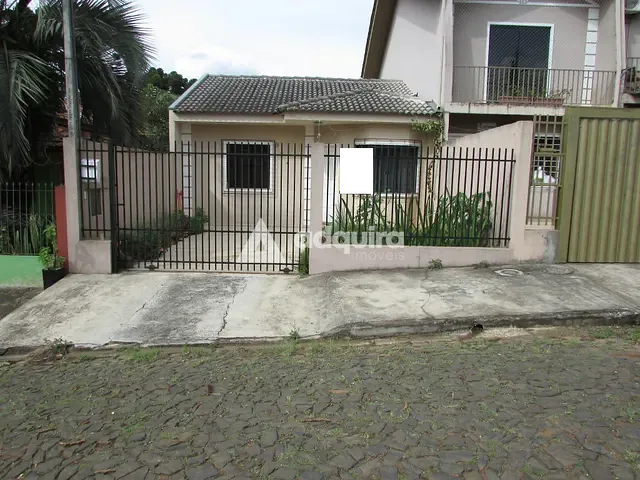 Casa 2 quartos e 1 banheiro, à venda, no bairro Uvaranas em Ponta Grossa