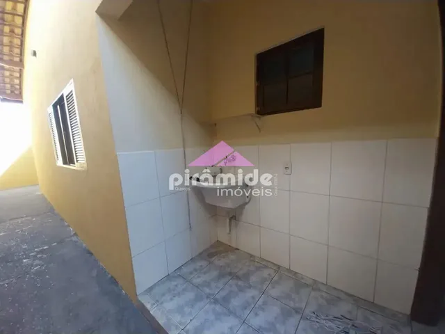 Casa com 10m² 2 quartos e 1 banheiro, para alugar, no bairro Loteamento Residencial Vista Linda em São José Dos Campos