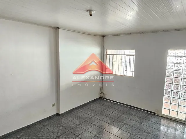 Casa com 389m² 2 quartos e 2 banheiros, à venda, no bairro Vila Rossi em São José dos Campos