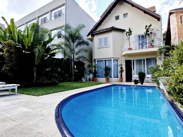 Casa com 520m² 4 quartos e 7 banheiros, à venda, no bairro Alto Da Boa Vista em São Paulo