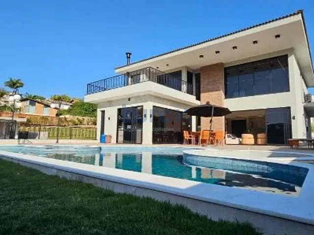 Casa com 612m² 4 quartos e 6 banheiros, à venda, no bairro Santa Cândida em Vinhedo