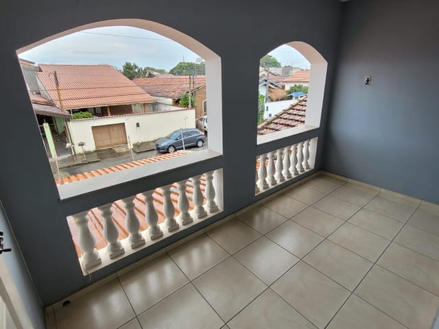 Casa com 300m² 4 quartos e 4 banheiros, à venda, no bairro Chácara Galega em Pindamonhangaba