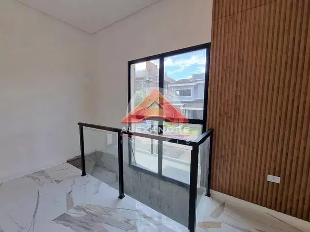 Casa com 300m² 4 quartos e 3 banheiros, à venda, no bairro Condomínio Residencial Mantiqueira em São José dos Campos