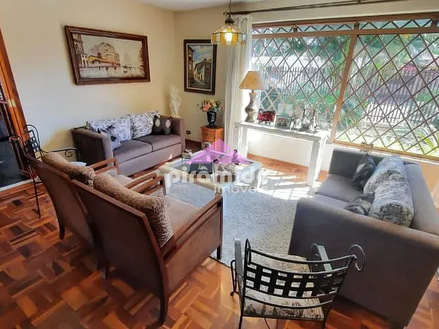 Casa com 675m² 4 quartos e 4 banheiros, à venda, no bairro Jardim Esplanada em São José dos Campos