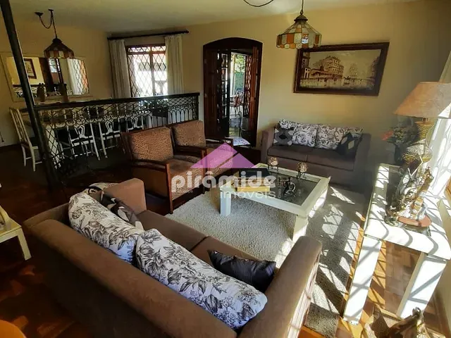 Casa com 675m² 4 quartos e 4 banheiros, à venda, no bairro Jardim Esplanada em São José dos Campos