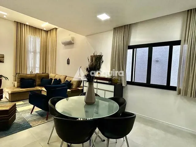 Casa com 300m² 3 quartos e 3 banheiros, à venda, no bairro Jardim Carvalho em Ponta Grossa