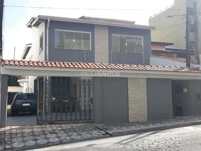 Casa com 400m² 4 quartos e 2 banheiros, à venda, no bairro Vila Jardini em Sorocaba