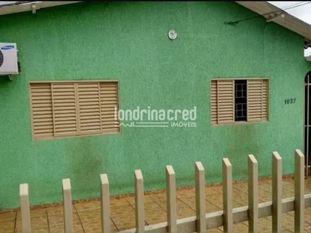 Casa com 200m², à venda, no bairro Conjunto Parigot de Souza 1 em Londrina