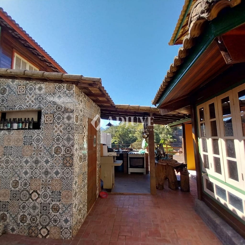 Casa à venda com 3 quartos, 190m² - Foto 15