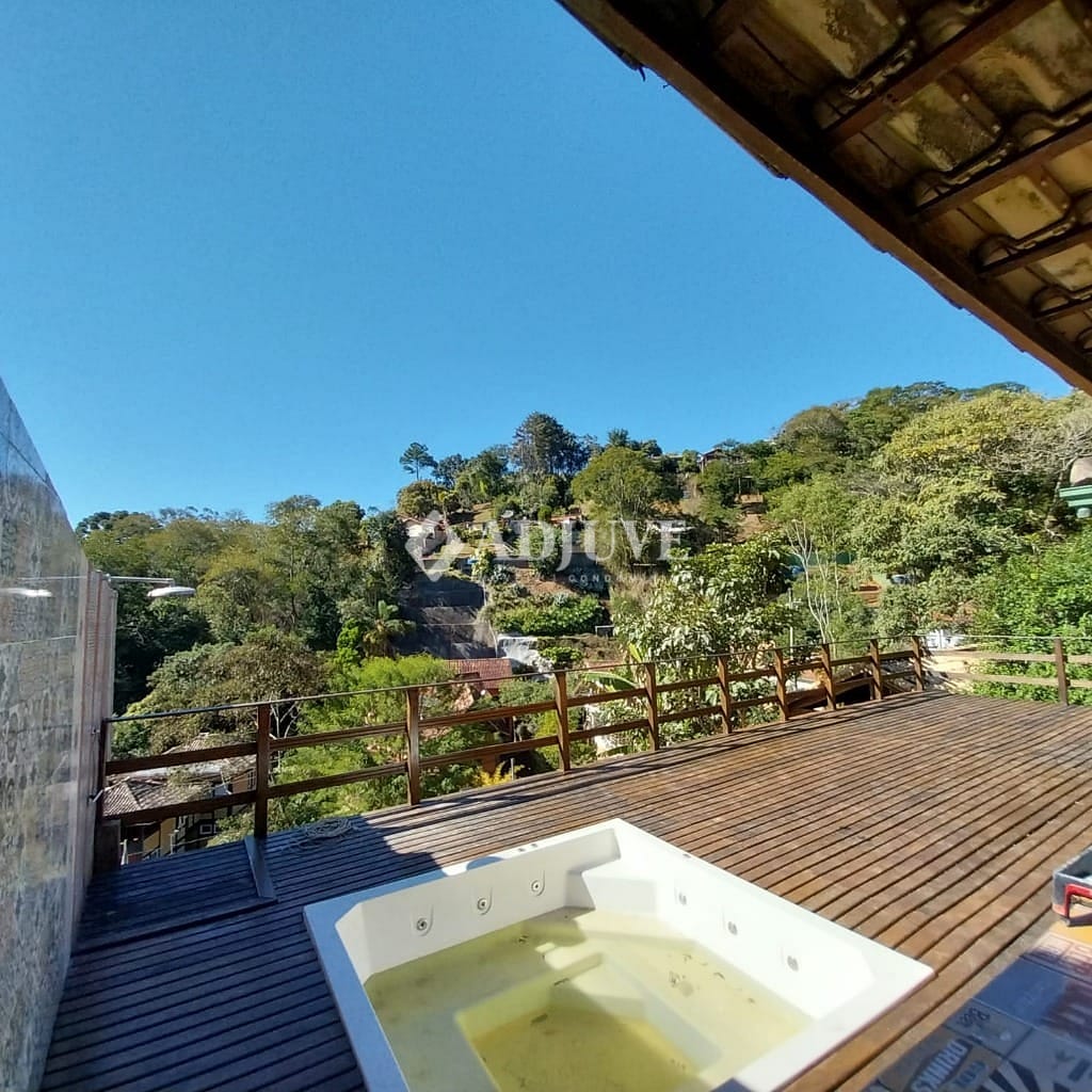 Casa à venda com 3 quartos, 190m² - Foto 9