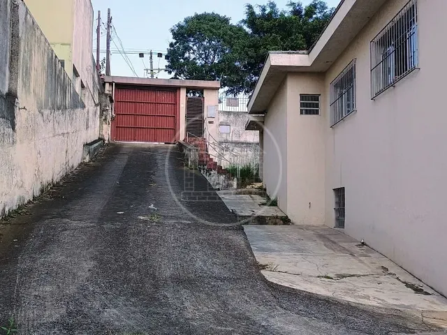 Casa com 547m² 4 quartos e 1 banheiro, à venda, no bairro Jardim das Flores em São Paulo