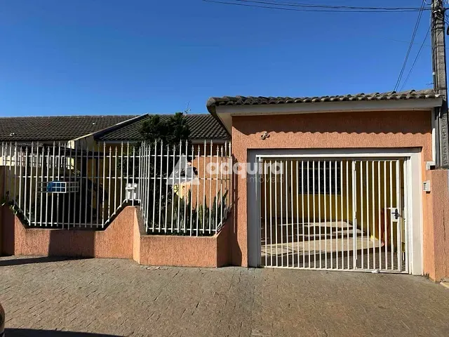 Casa 3 quartos e 2 banheiros, à venda, no bairro Uvaranas em Ponta Grossa