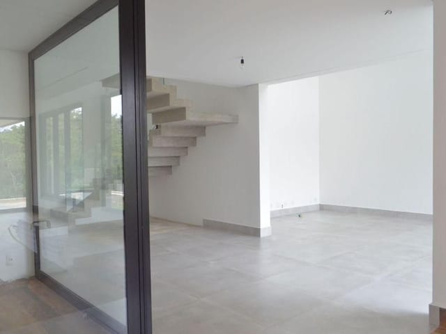 Casa com 490m² 4 quartos e 7 banheiros, à venda, no bairro Alphaville em Santana de Parnaíba