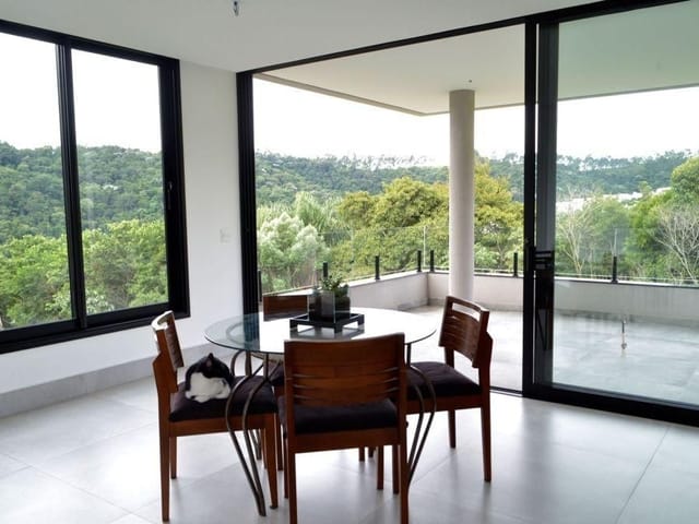 Casa com 490m² 4 quartos e 7 banheiros, à venda, no bairro Alphaville em Santana de Parnaíba