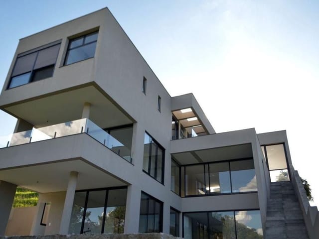 Casa com 490m² 4 quartos e 7 banheiros, à venda, no bairro Alphaville em Santana de Parnaíba