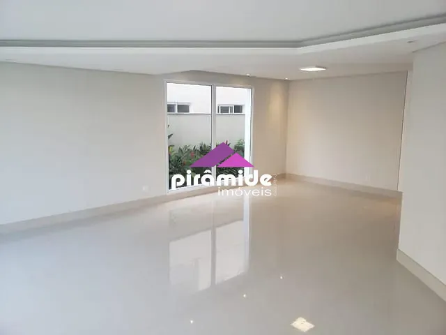 Casa com 450m², à venda, no bairro Urbanova em São José dos Campos
