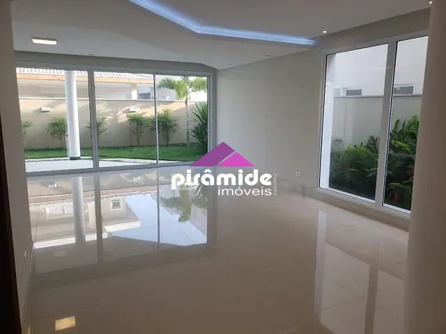 Casa com 450m², à venda, no bairro Urbanova em São José dos Campos