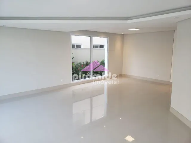 Casa com 450m², à venda, no bairro Urbanova em São José dos Campos