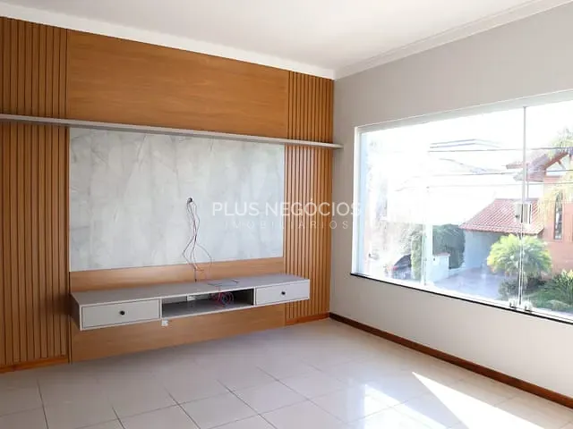 Casa com 300m² 3 quartos e 3 banheiros, à venda, no bairro Condomínio Aldeia da Mata em Votorantim