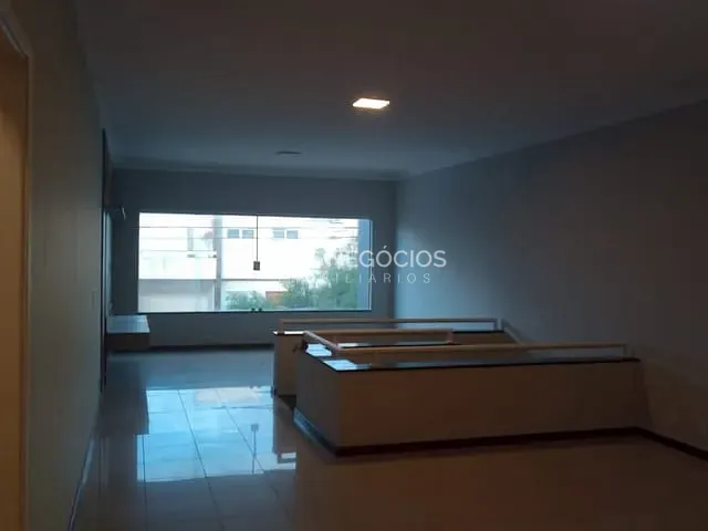 Casa com 300m² 3 quartos e 3 banheiros, à venda, no bairro Condomínio Aldeia da Mata em Votorantim
