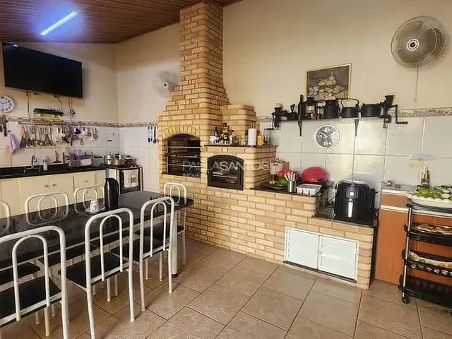 Casa com 210m² 4 quartos e 4 banheiros, à venda, no bairro Jardim Americano em Sorocaba