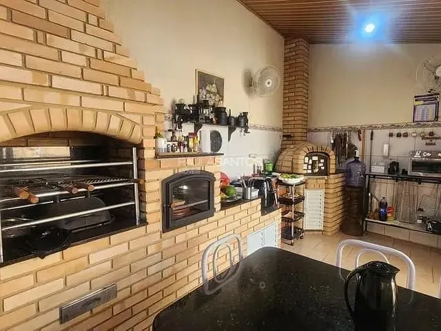 Casa com 210m² 4 quartos e 4 banheiros, à venda, no bairro Jardim Americano em Sorocaba