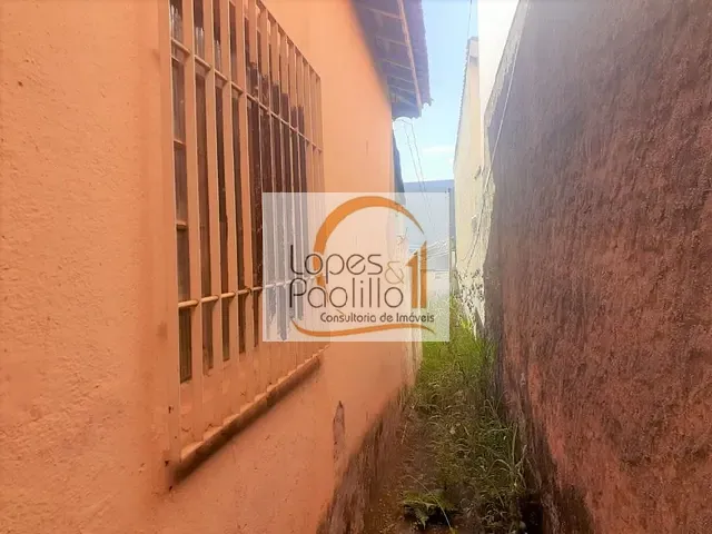Casa com 240m² 2 quartos e 1 banheiro, à venda, no bairro Centro em Atibaia
