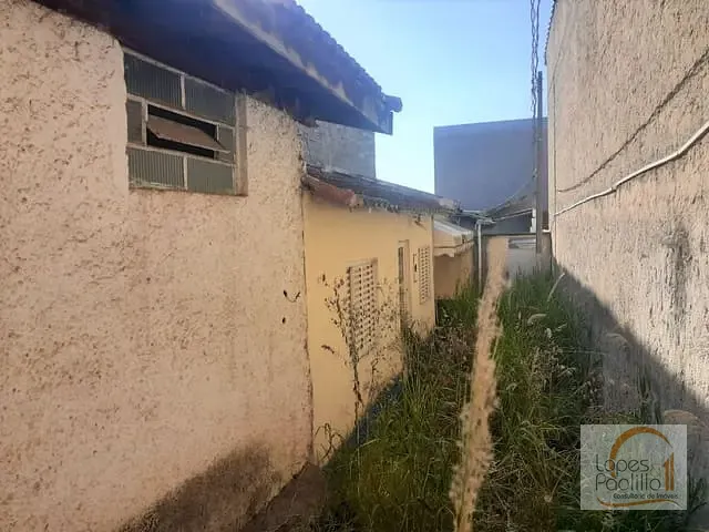 Casa com 240m² 2 quartos e 1 banheiro, à venda, no bairro Centro em Atibaia