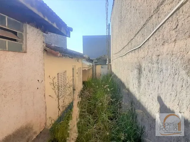 Casa com 240m² 2 quartos e 1 banheiro, à venda, no bairro Centro em Atibaia
