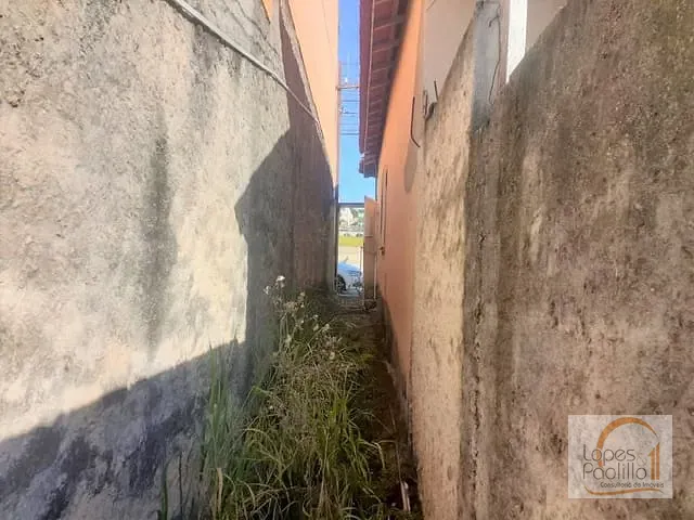 Casa com 240m² 2 quartos e 1 banheiro, à venda, no bairro Centro em Atibaia