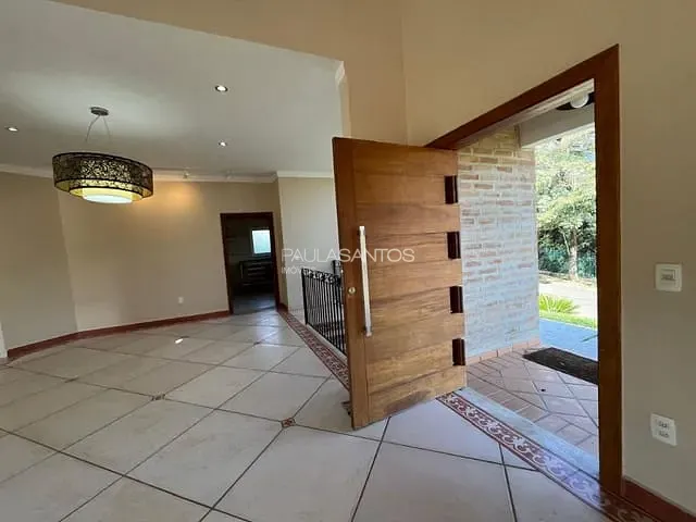 Casa com 1284m² 3 quartos e 3 banheiros, à venda, no bairro Caguassu em Sorocaba