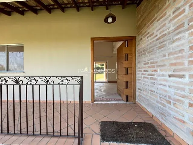 Casa com 1284m² 3 quartos e 3 banheiros, à venda, no bairro Caguassu em Sorocaba