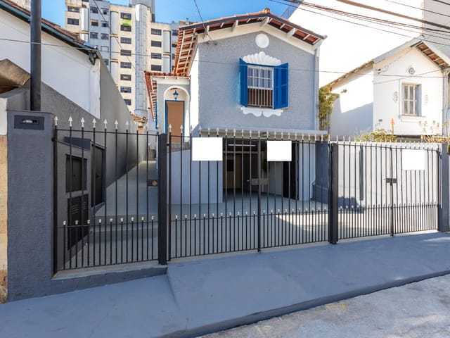 Foto do Casa - Casa para venda em Perdizes com 5 quartos , 266m² | Lares e Andares Imóveis