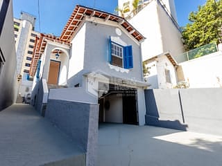 Foto do Casa-Casa tipo para venda em Perdizes com 5 quartos, 266m²