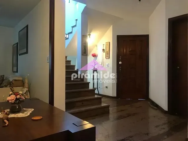 Casa com 10m² 3 quartos e 3 banheiros, à venda, no bairro Jardim Esplanada em São José Dos Campos
