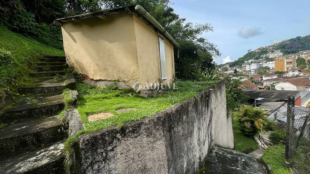 Casa à venda com 5 quartos, 200m² - Foto 20