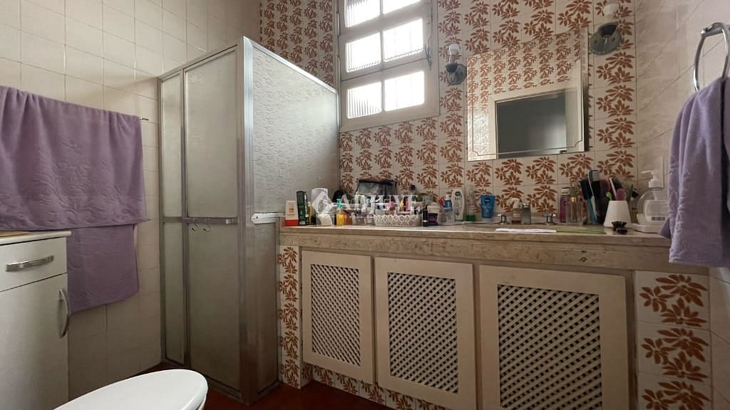 Casa à venda com 5 quartos, 200m² - Foto 16