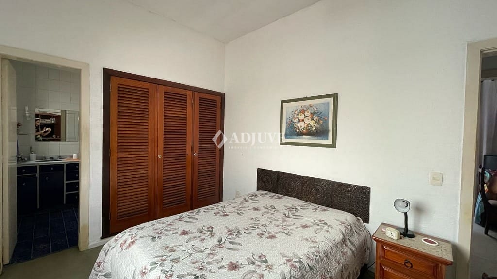 Casa à venda com 5 quartos, 200m² - Foto 8