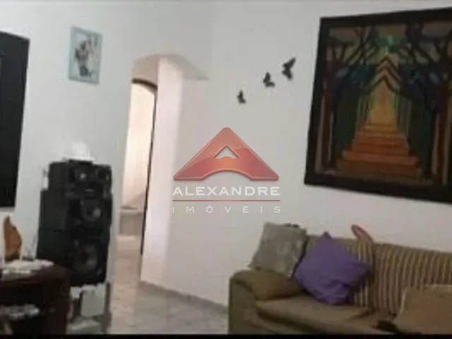 Casa com 250m² 3 quartos e 1 banheiro, à venda, no bairro Parque Nova Esperança em São José dos Campos