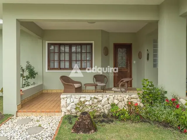 Casa com 880m² 4 quartos e 5 banheiros, à venda, no bairro Orfãs em Ponta Grossa